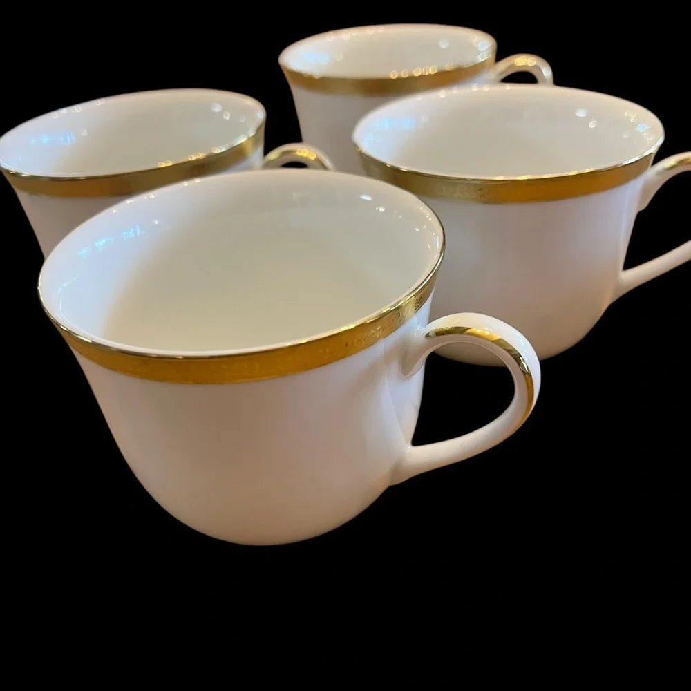 Charter Club Grand Buffet Classic Gold Rimmed Tea or Coffee Cup Set of 4